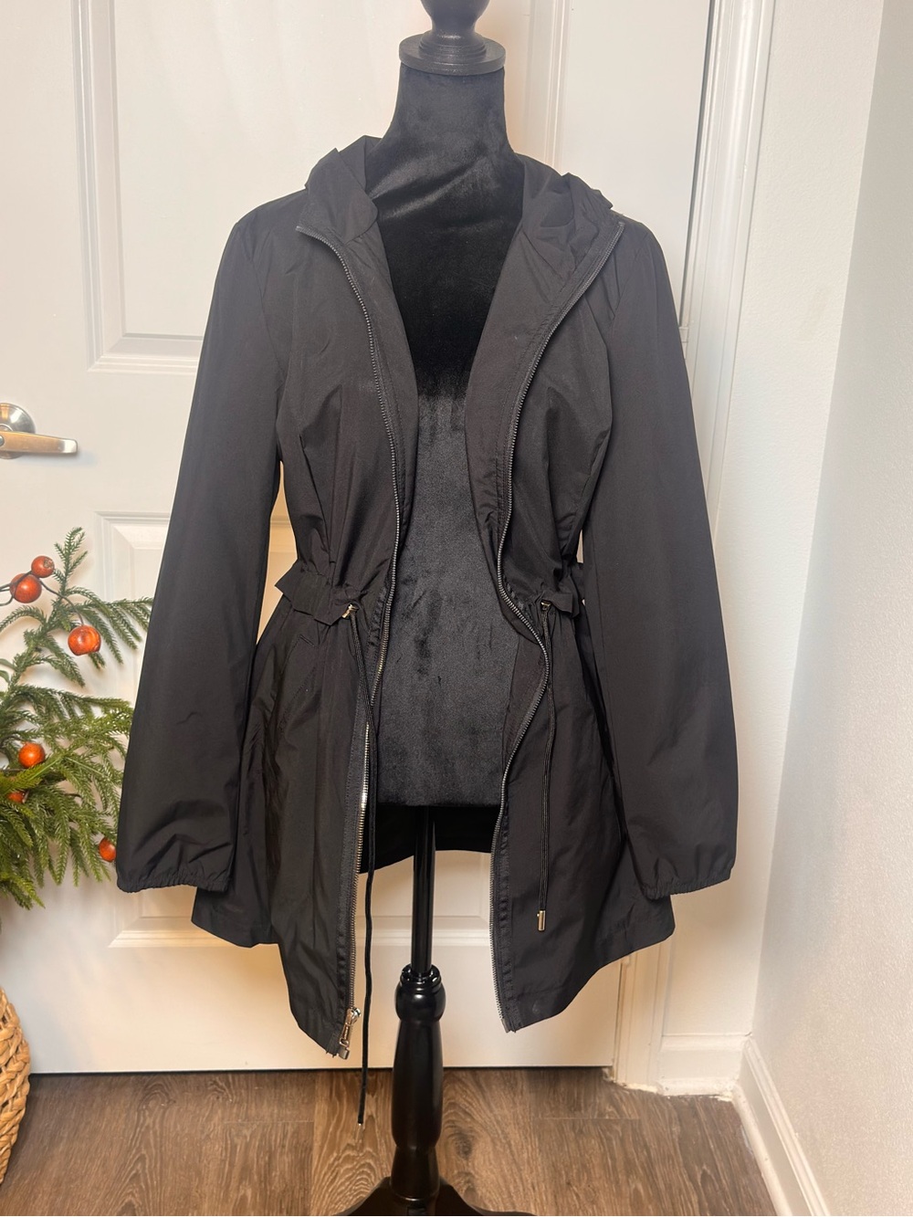 Laundry By Shelli Segal Black Hooded Utility Jacket